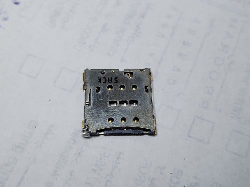 مدخل شريحه راوتر zte المحمول موديل : MU:5001A