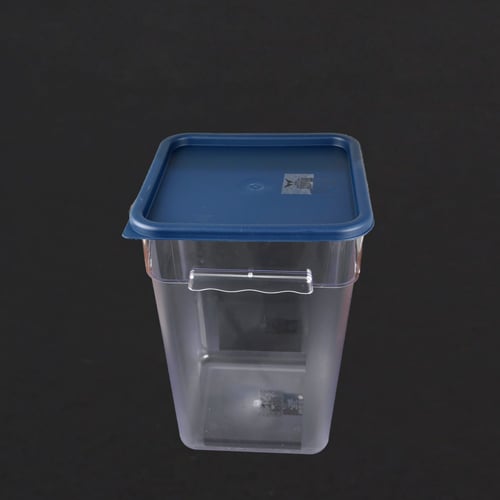 علب شفاف مع غطاء 10 لتر