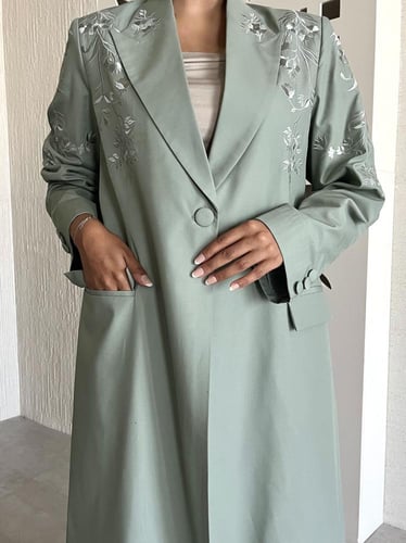 SUIT 9