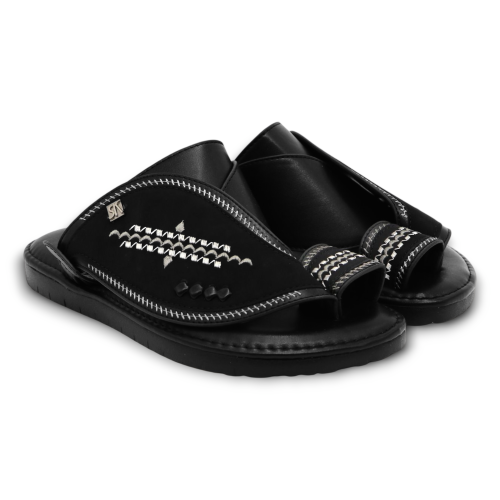 حذاء شرقي أسود