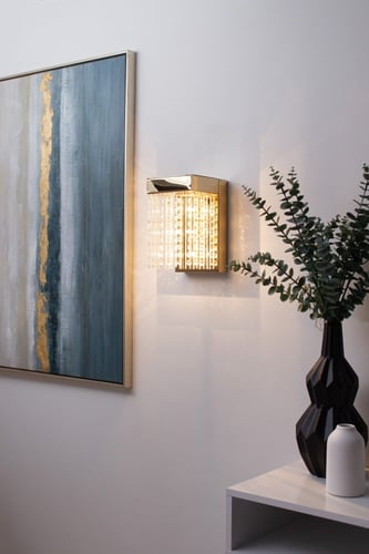 جداري مودرن بتعليقات كريستال وزجاج لون ذهبي