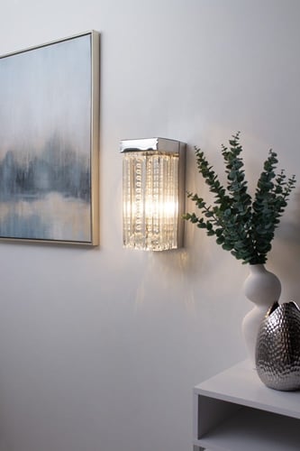 جداري مودرن بتعليقات كريستال وزجاج لون فضي