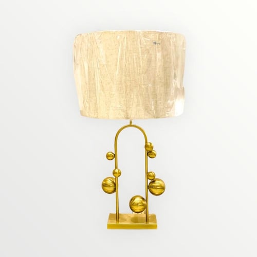 ابجورة طاولة عصرية بغطاء بيج