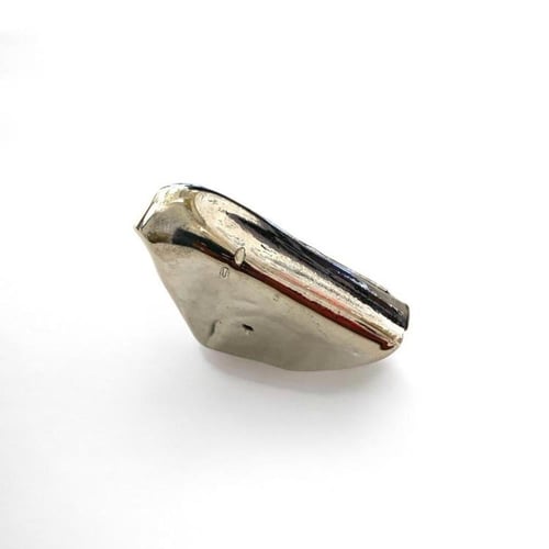 حجر زجاج غير منتظم مقصوص بالوان مختلفة