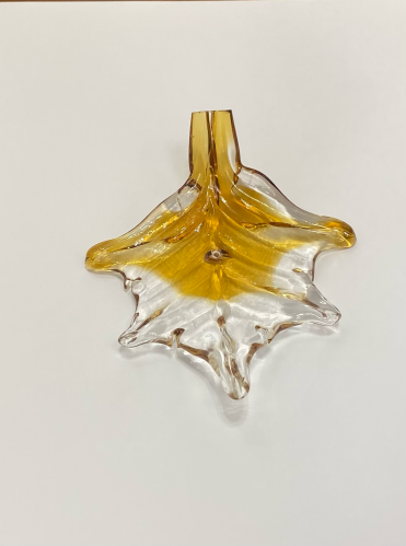 تعليق ديكوري على شكل ورقة شجر عسلي