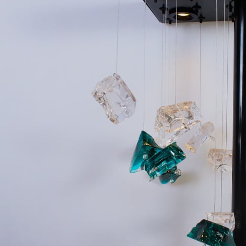 ابجورة مودرن -اللون اسود او ابيض -مربعة الشكل 30 س...