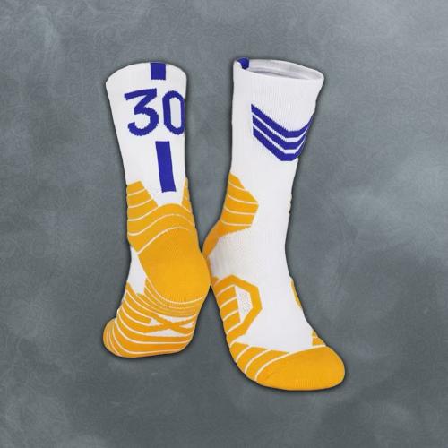 جوارب واريورز ابيض