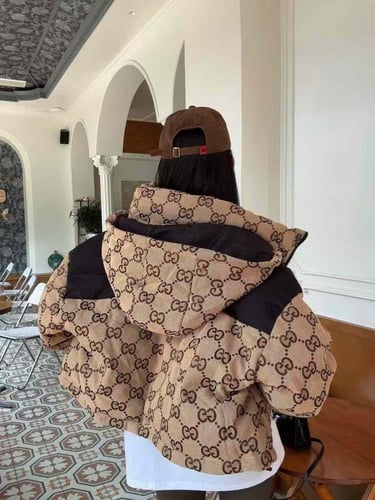 جاكيت قوتشي فوري