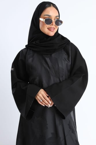 عباية نصف كلوش جاكار ورد أكمام سادة