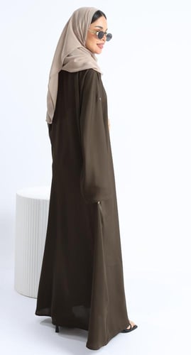 عباية أكمام واسعة زيتي وسكري- حرير بارد