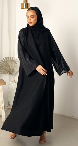 عباية كلوش كسرة من الخلف لامعة
