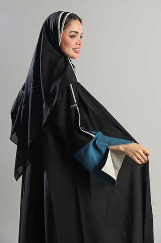 عباية سوداء أكمام نركواز مفتوحة مبطنة وبيج