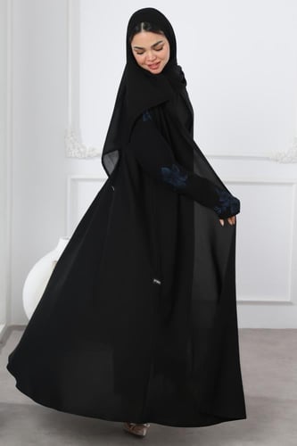 عباية سوداء أكمام مثلثة ورد كحلي