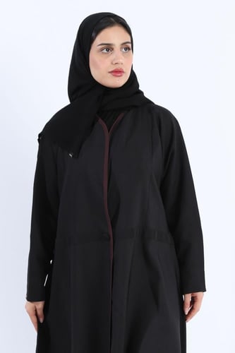 عباية دافئة ياقة مغلقة كريب باربي أسود