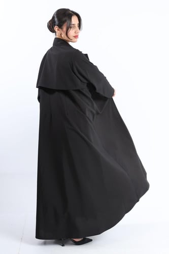 عباية ياقة وجاكيت قصير أسود كريب