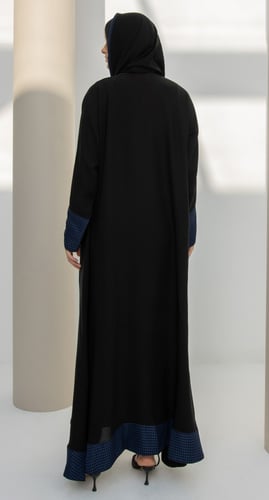 عباية كلوش تطريز كحلي