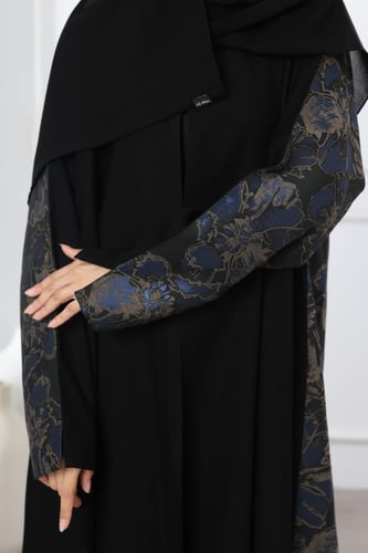 عباية سوداء جاكار ورد كحلي من الخلف