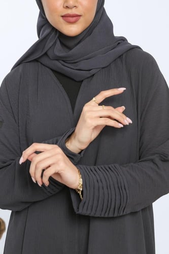 عباية كلوش كريب أمريكي أكمام بكسرات رمادي