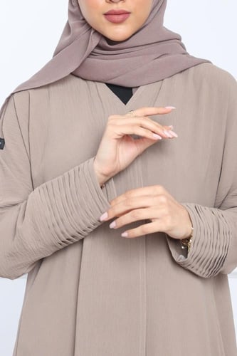 عباية كلوش كريب أمريكي أكمام بكسرات بيج