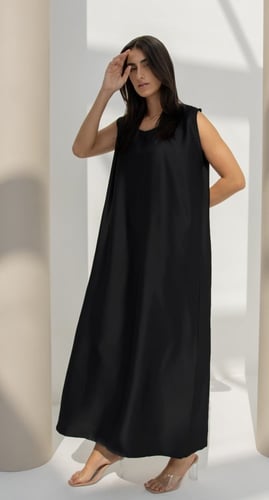 فستان عباية أسود حرير بارد