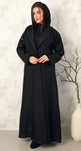 عباية نصف كلوش ياقة هدب