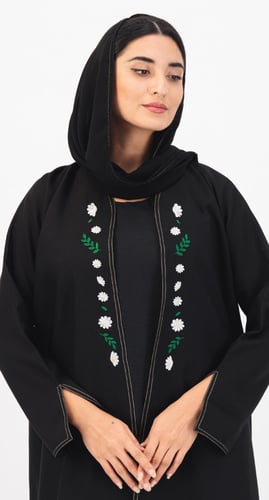 عباية بتطريز زهرة أقحوان