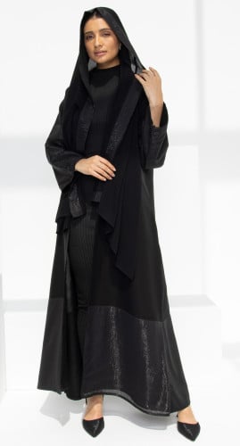 عباية سوداء نصف كلوش أسود لامع