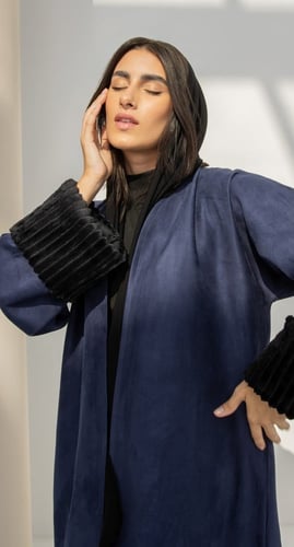 عباية شتوية فروة شامواه كحلي