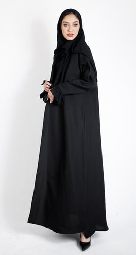 عباية سوداء أكمام كسرات وأزرار