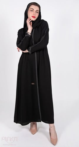 عباية تطريز خطوط بيضاء