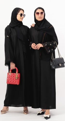 عباية برج الجدي تطريز أسود