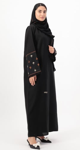 عباية برج العذراء تطريز ملون