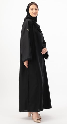 عباية برج الثور تطريز أسود