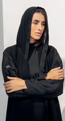 عباية كلوش تطريز جانبي وبالأكمام