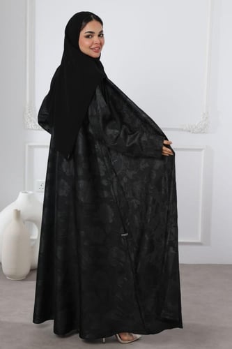 عباية سوداء جاكار ورد