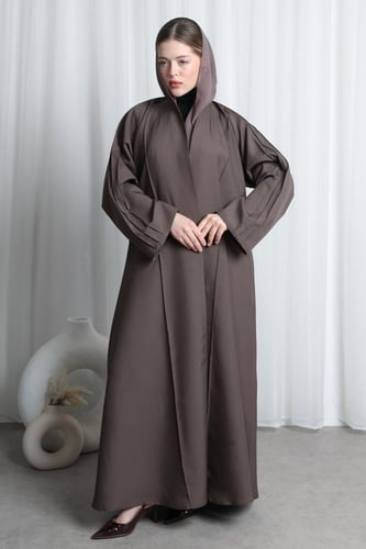 عباية لحمي قيطان بارز من الأكمام والأمام والخلف