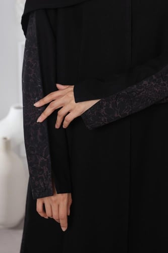 عباية سوداء جاكار أغصان بنفسجي لمعة ناعمة