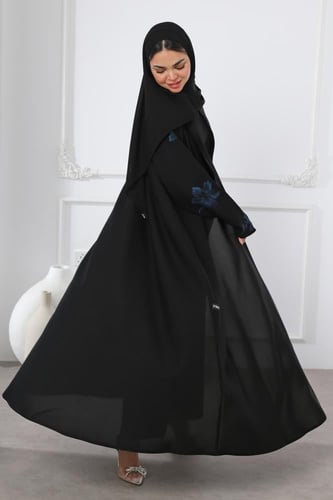 عباية سوداء أكمام مثلثة ورد كحلي