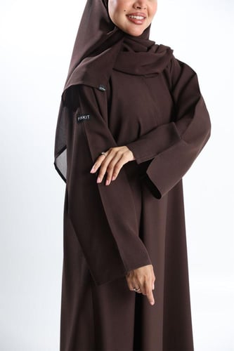 عباية كتان أكمام واسعة بفتحة ناعمة بني