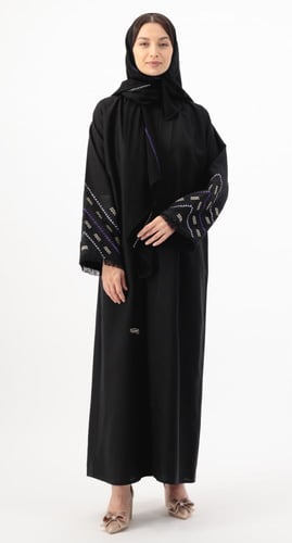 عباية برج الدلو تطريز ملون