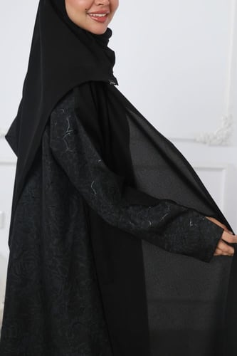 عباية سوداء جاكار أغصان سوداء لمعة ناعمة