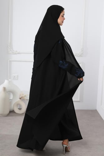 عباية سوداء أكمام مثلثة ورد كحلي
