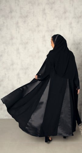 عباية كلوش تفتة جانبية ومن الخلف