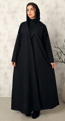 عباية نصف كلوش ياقة كريستال أسود