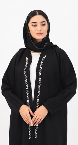 عباية بـ تطريز أوراق