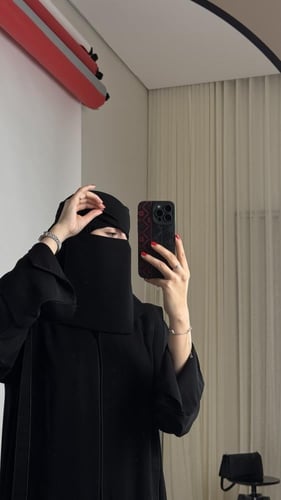 نقاب ابو رده وسط بمطاطين قصيره