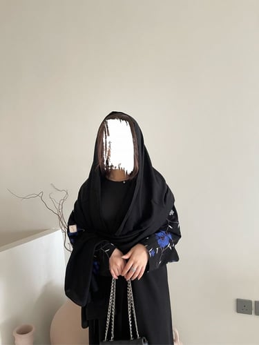 عباية ورد مستقيمة 332