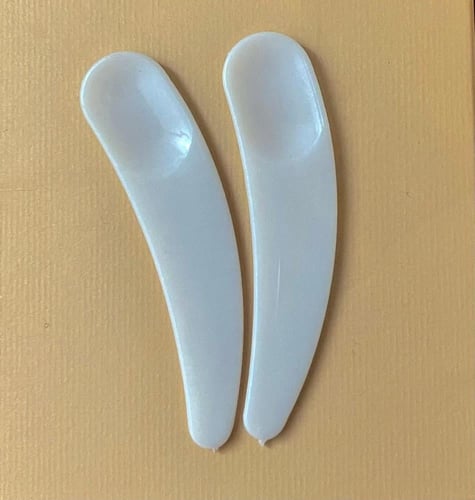 تقشير الشفايف بأحماض الفواكه