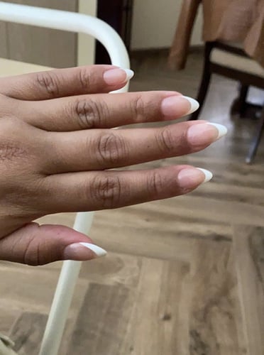 اظافر فرنسيه بيج