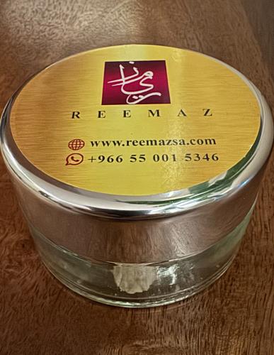 علبة وسط علك مستكة كسر كبيرة 40جرام